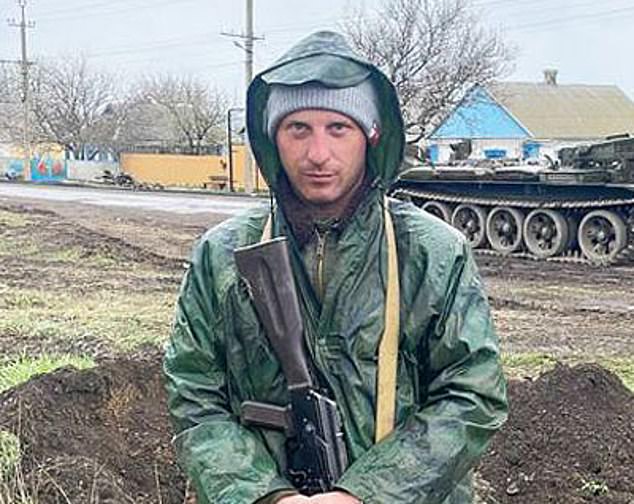 Konstantin Yefremov, un ex militar que desde entonces huyó de la guerra y de Rusia, dijo que fue testigo de las tácticas sádicas de Moscú.