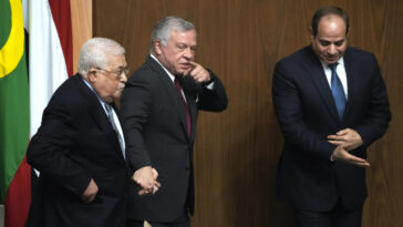 El presidente palestino insta al mundo a poner fin a la agresión israelí en medio de la división de la Liga Árabe
