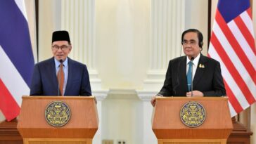 El primer ministro de Malasia, Anwar, destaca la importancia de la paz y el desarrollo durante la visita a Tailandia
