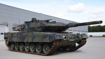El primer tanque canadiense Leopard 2 ya está en camino a Ucrania