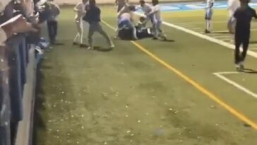 Escenas feas estallaron entre dos escuelas secundarias durante un partido de fútbol el miércoles por la noche