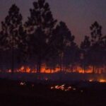 Explosión de rápido incendio forestal en las montañas del este de Cuba
