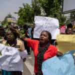 Grupos de la oposición nigeriana protestan por los primeros resultados presidenciales