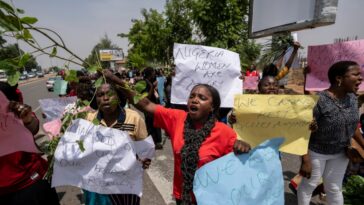 Grupos de la oposición nigeriana protestan por los primeros resultados presidenciales