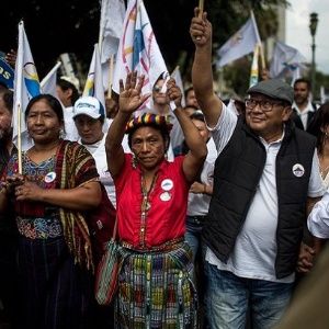 Guatemaltecos rechazan exclusión de candidato presidencial de izquierda