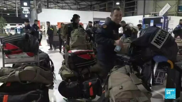 Ingenieros, perros de búsqueda, equipos de rescate enviados de todo el mundo a Turquía y Siria después del terremoto