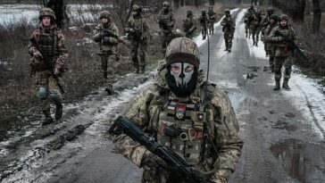 Funcionarios ucranianos afirman que un gran número de tropas enemigas han sido asesinadas, heridas y capturadas en intentos fallidos de apoderarse de la aldea de Vuhledar en Donetsk.