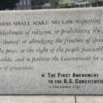 Lo que realmente dice la Primera Enmienda: 4 principios básicos de la libertad de expresión en los EE. UU.