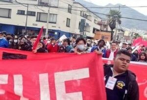 Movimientos ecuatorianos exigen renuncia del presidente Lasso