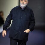El diseñador Paco Rabanne, que conmocionó al mundo de la moda con sus looks de pasarela atrevidos e imposibles de llevar en la década de 1960, ha muerto a los 88 años en Bretaña.