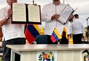 Presidentes de Venezuela y Colombia firman Acuerdo Comercial