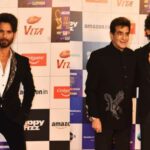 Shahid Kapoor, Jeetendra, Nawazuddin Siddiqui, Tiger Shroff asisten a un evento de premiación en Mumbai.  ver fotos