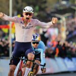 Van der Poel vence a Van Aert por su quinto título mundial de ciclocross
