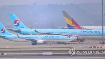 (LEAD) 2 live bullets found at Korean Air plane about to take off; authorities find no link to terrorism