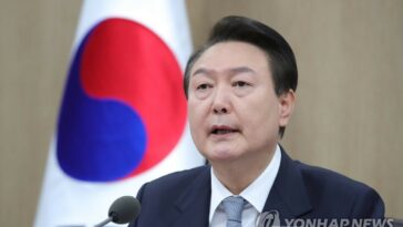(LEAD) Yoon calls for full disclosure of N.K. human rights violations