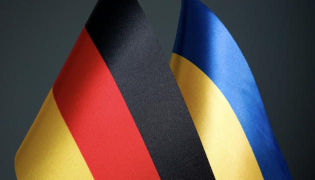 Alemania entrega a Ucrania otro paquete de ayuda militar