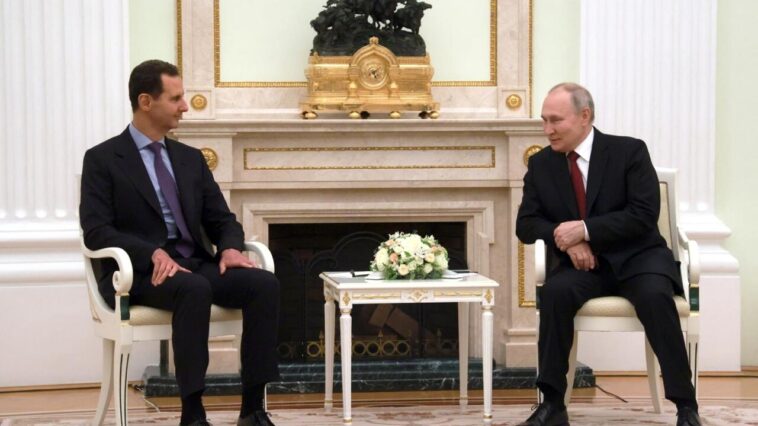 Assad se reúne con Putin en Moscú mientras los sirios celebran 12 años desde el levantamiento contra el régimen