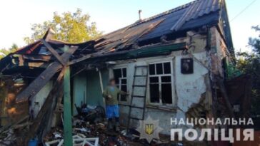 Benefactores británicos que ayudan a restaurar casas dañadas en la región de Mykolaiv