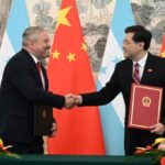 China abre lazos con Honduras, Taiwán denuncia demandas monetarias