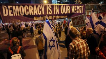 Decenas de miles de israelíes se manifiestan contra la reforma judicial