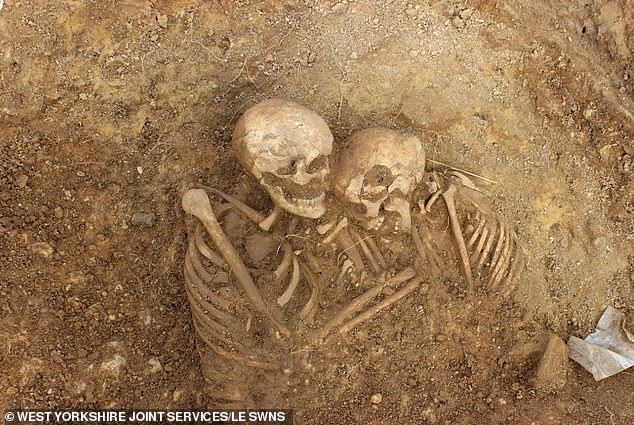Los restos de una mujer romana aristocrática que data de hace 1.600 años han sido desenterrados por arqueólogos como parte de un hallazgo 'único en la vida' (en la foto)