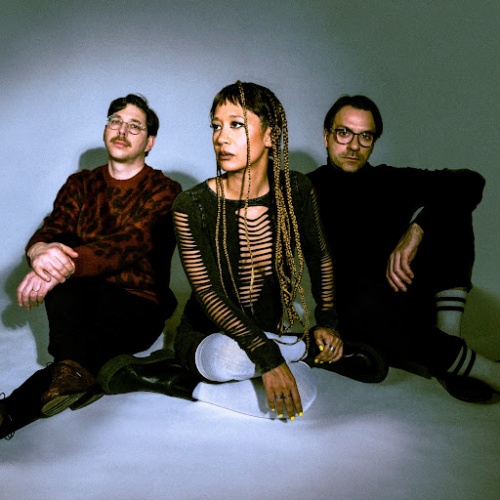 El trío de Montreal Le Couleur regresa con nuevo single 'Sentiments nouveaux' - Music News