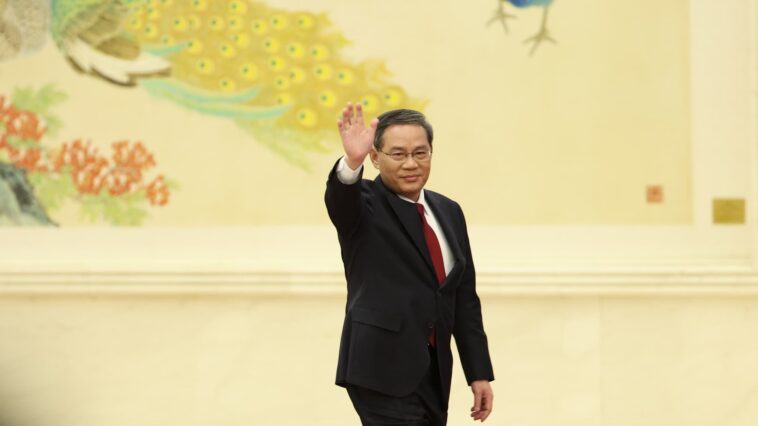 En su primer discurso, el nuevo primer ministro de China dice que el crecimiento de alta calidad es una prioridad