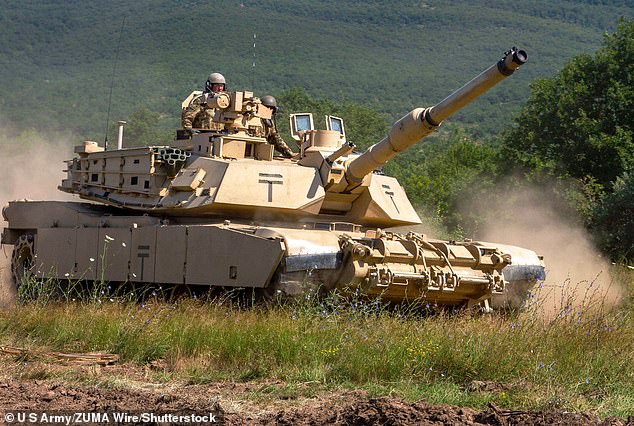 Estados Unidos quiere llevar tanques Abrams a Ucrania MÁS RÁPIDO mientras Putin se reúne con Xi en Moscú
