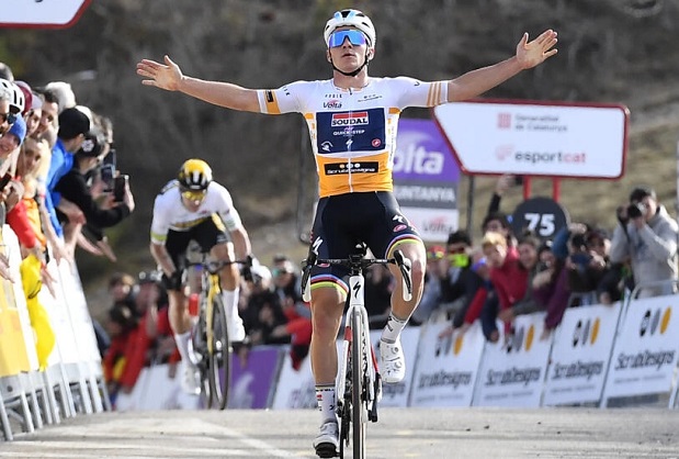 Evenepoel logra la victoria en la etapa 3 de la Volta a Catalunya