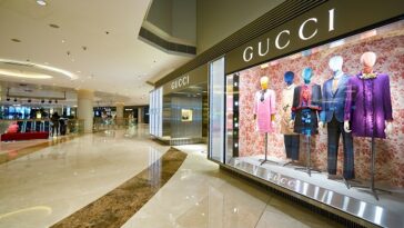 Gucci y Yuga Labs se asocian para expandir la moda Web3