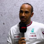 Hamilton dice que el Mercedes W14 'resistente' es 'prácticamente igual' que su predecesor después del complicado día de apertura en Jeddah