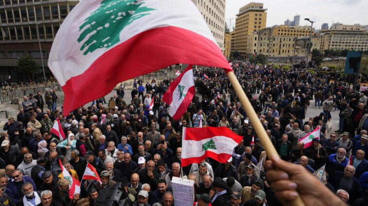 Hora del Líbano en confusión por disputa de horario de verano