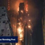 Incendio golpea rascacielos de Hong Kong que se está construyendo en el sitio del antiguo Club de Marineros