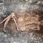 Los investigadores dicen que han identificado a los jinetes más antiguos al buscar pequeños cambios en la estructura esquelética de los restos humanos antiguos.