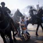 La policía israelí utiliza granadas de aturdimiento y cañones de agua para reprimir las protestas contra la reforma judicial