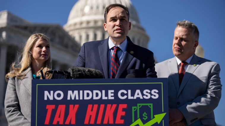 Los demócratas de la Cámara rechazan el proyecto de ley del Partido Republicano para abolir el IRS e imponer un impuesto nacional sobre las ventas