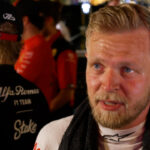 Magnussen 'realmente feliz' después de un pase de último suspiro sobre Tsunoda asegura el punto en Jeddah