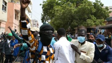 Oposición senegalesa llama a más protestas por juicio a líder