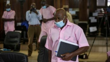 Paul Rusesabagina, héroe de 'Hotel Rwanda', sale de prisión