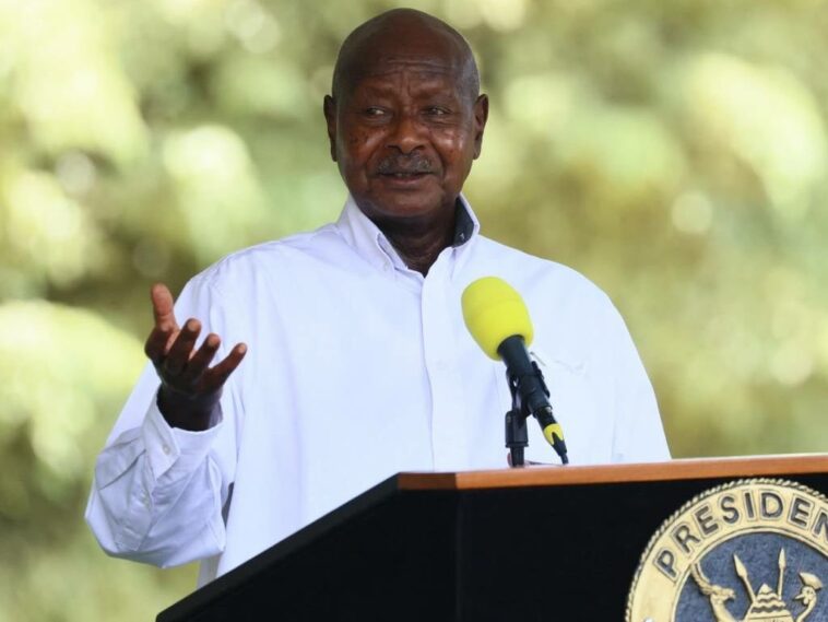 Peticiones para que el presidente de Uganda rechace la ley anti-LGBTQI+, que quiere la pena de muerte para la homosexualidad