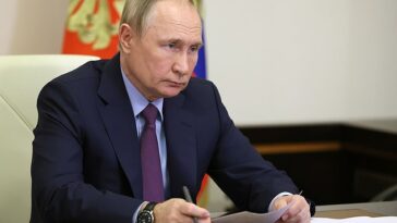 El portavoz de Vladimir Putin (en la foto del lunes) admitió que el hombre de 70 años