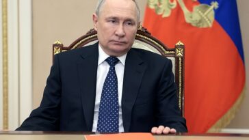 El presidente ruso Vladimir Putin preside una reunión del Consejo de Seguridad por videoconferencia en la residencia Novo-Ogaryovo en las afueras de Moscú, Rusia, el 3 de marzo de 2023.