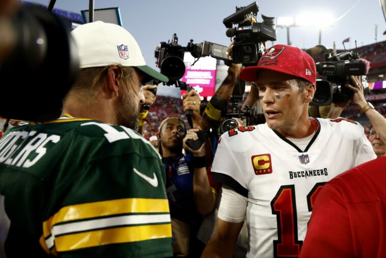 Rumores de la NFL: el mundo posterior a Tom Brady Buccaneers es pura tristeza, ¿qué está haciendo Aaron Rodgers?