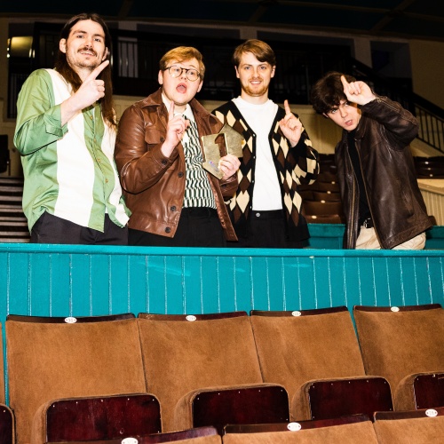 The Lathums aseguran su segundo álbum número 1 con 'From Nothing to a Little Bit More' - Music News