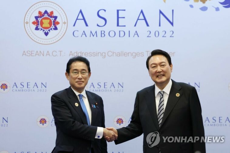Yoon, Japan&apos;s Kishida to hold joint press briefing after summit