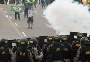 Bolsonaristas que intentaron un golpe irán a juicio la próxima semana