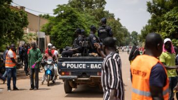 Burkina Faso expulsa a dos periodistas franceses