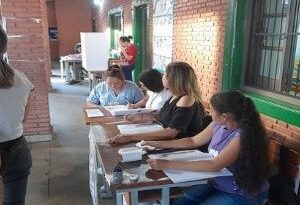 Cierran colegios electorales en Paraguay