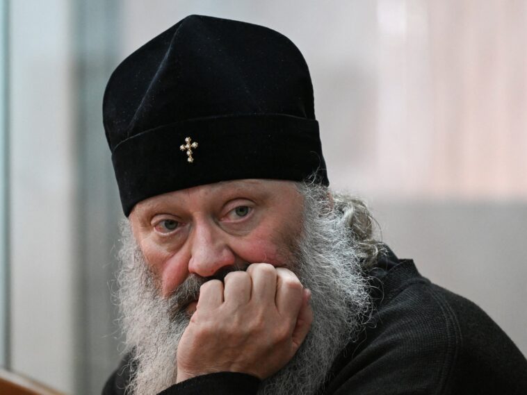 Clérigo ucraniano acusado de vínculos con Rusia es puesto bajo arresto domiciliario