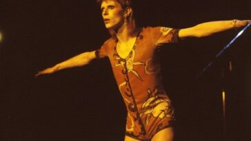 David Bowie esperaba volver a salir de gira como Ziggy Stardust, afirma manager - Music News